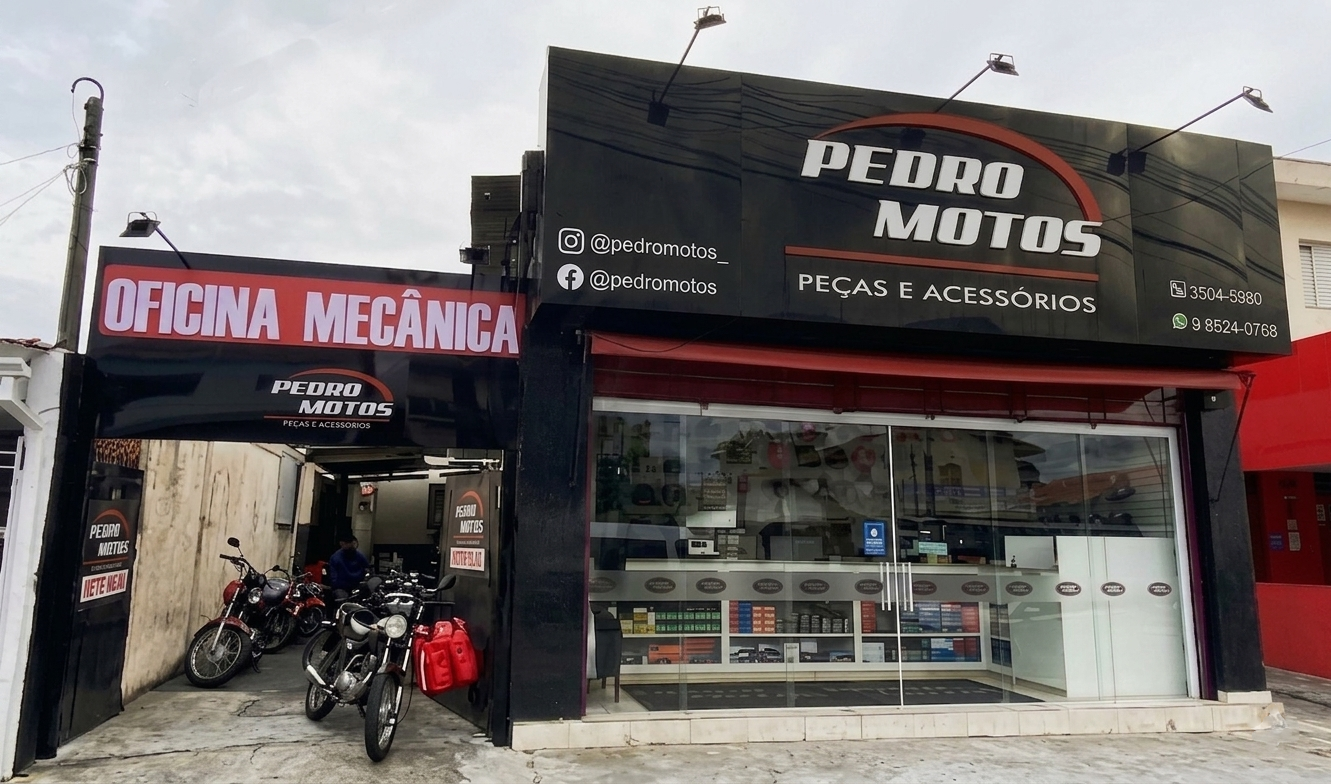 Fachada em ACM e letra caixa em pvc expandido + Refletores LED
